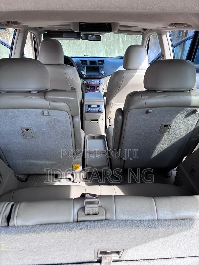 Toyota Highlander Limited 2010 Black