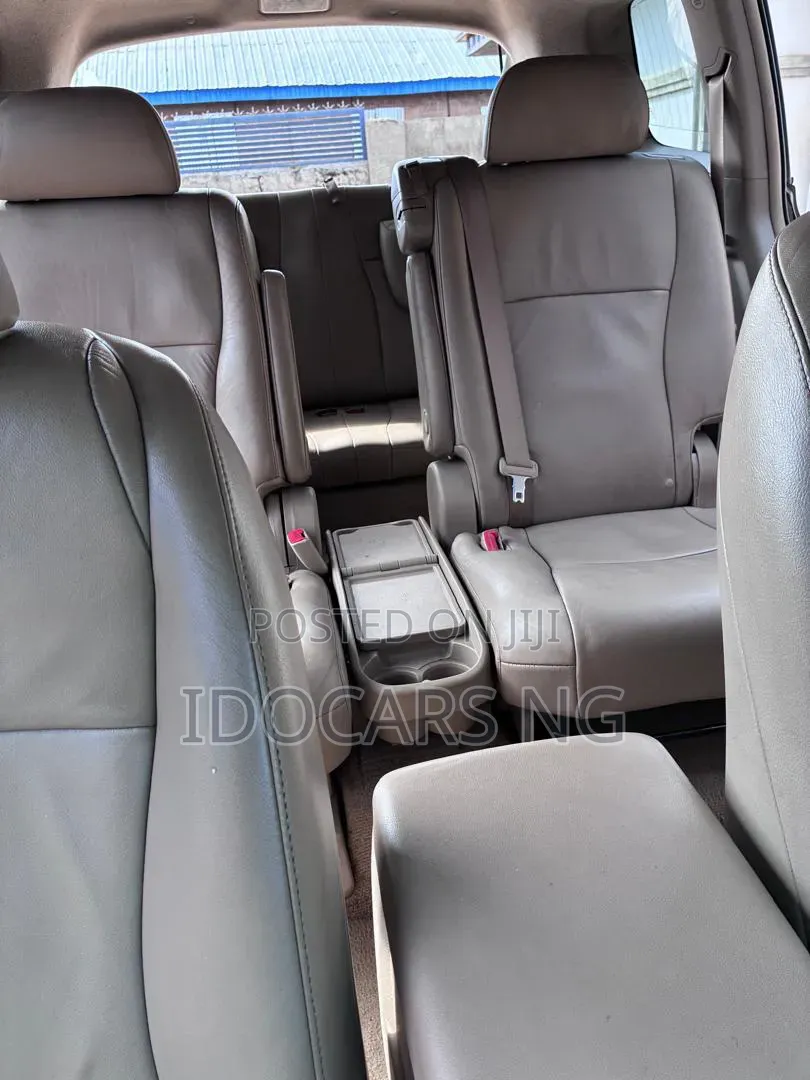 Toyota Highlander Limited 2010 Black