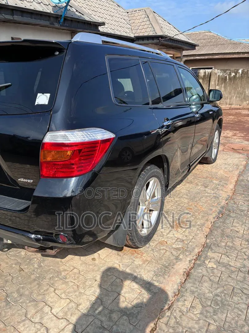 Toyota Highlander Limited 2010 Black