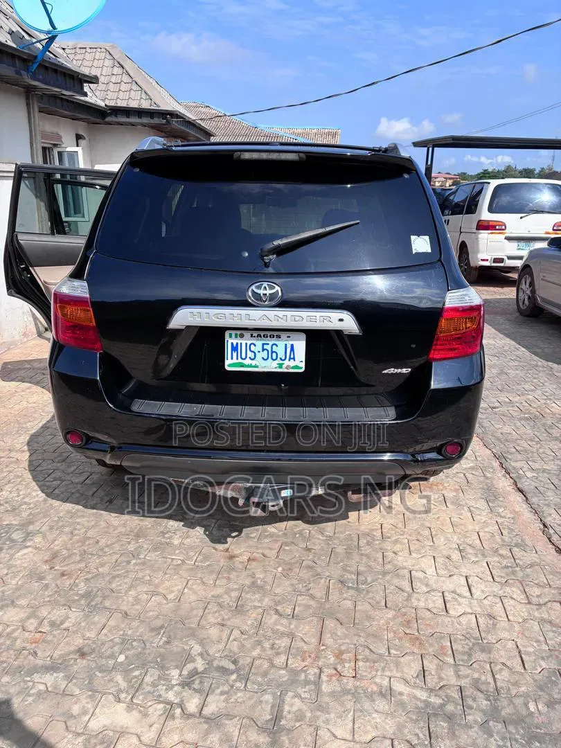 Toyota Highlander Limited 2010 Black