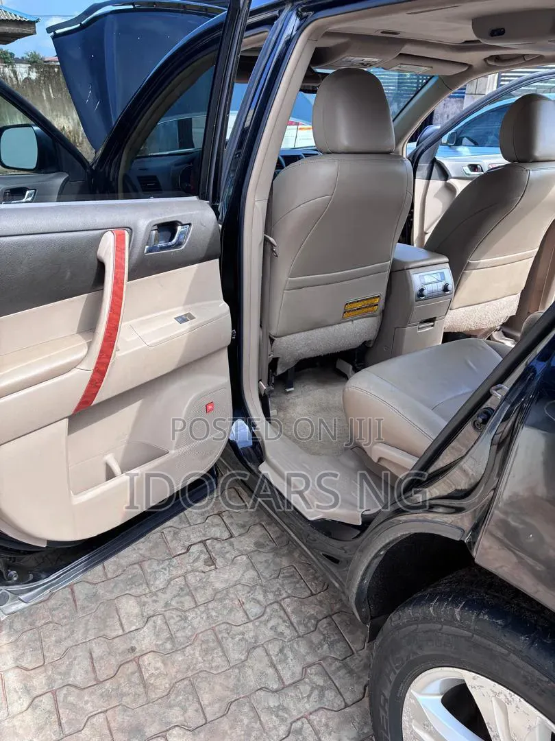 Toyota Highlander Limited 2010 Black