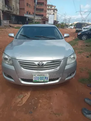 Toyota Camry LE 4dr Sedan (2.5L 4cyl 6AM) 2010 Silver