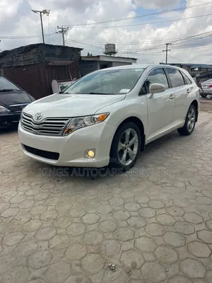 Toyota Venza 2011 White