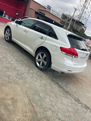 Toyota Venza 2011 White