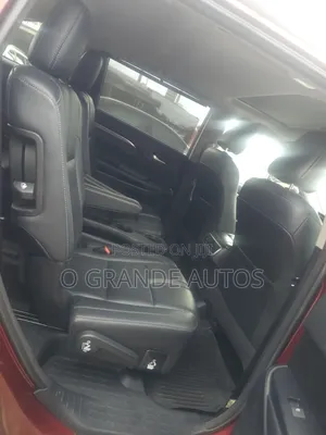 Toyota Highlander SE 4x4 V6 (3.5L 6cyl 8A) 2018 Burgundy