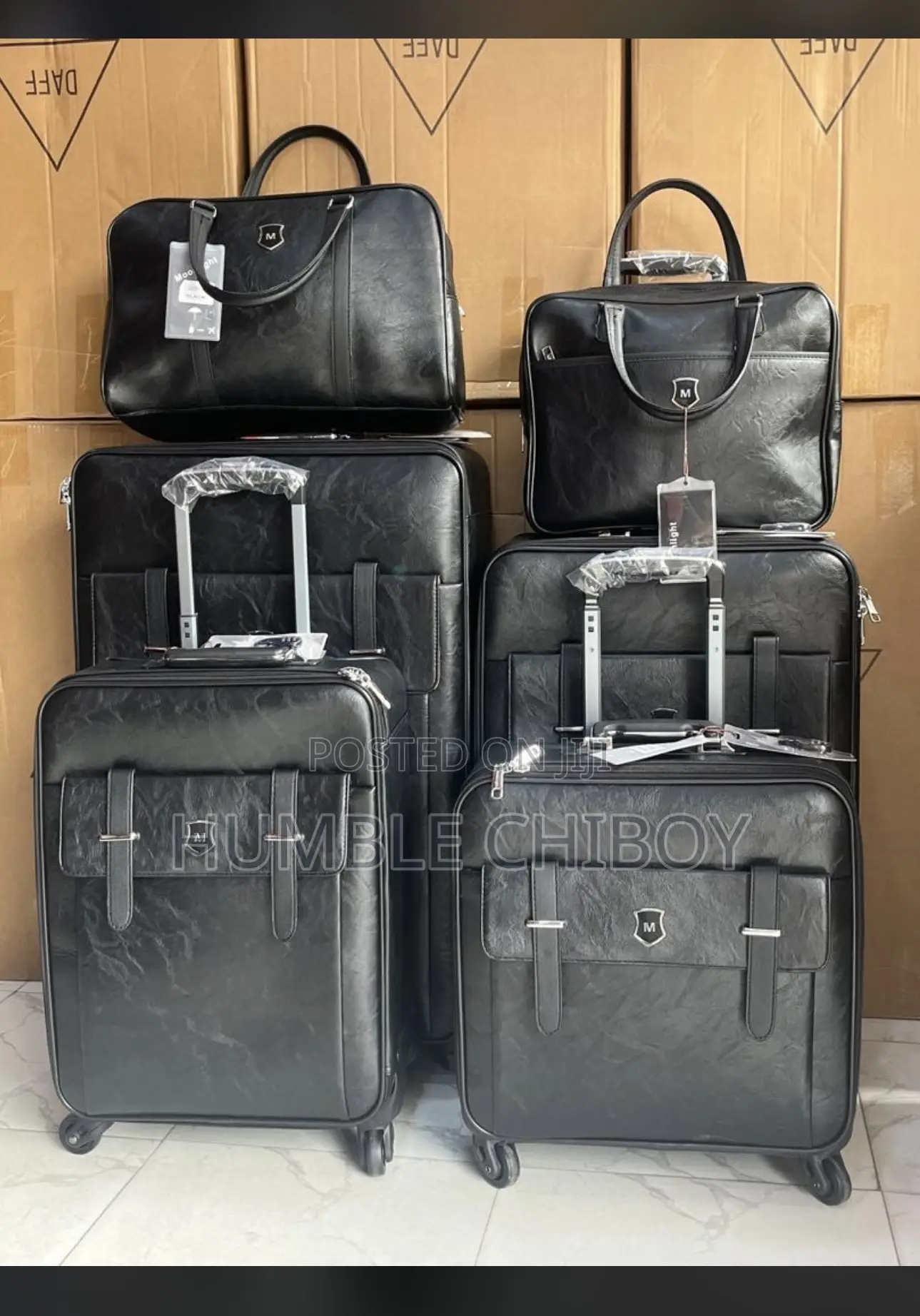 A Set of Leather Box