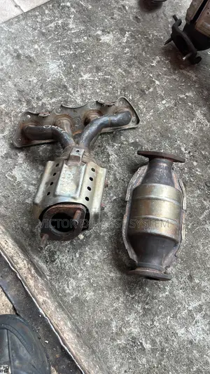 Complete Catalytic Converter Hyundai Elantra 2017 Model