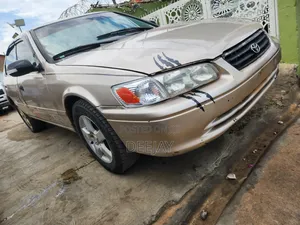 Toyota Camry 2002 Gold