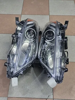 Head Lamp Hilux 2020
