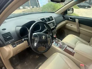 Toyota Highlander 2014 Black