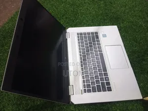 Laptop HP EliteBook 1050 G1 16GB Intel Core i7 SSD 256GB