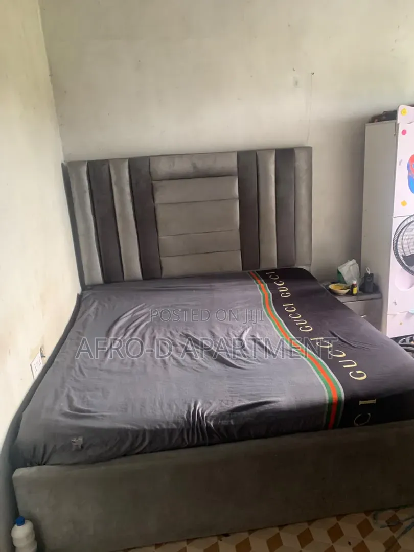 6by6 Bedframe