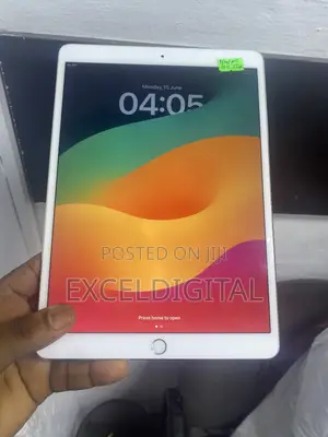 Apple iPad Pro 10.5 (2017) 64 GB White