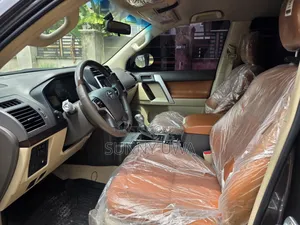 Toyota Land Cruiser 2018 Gray