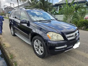 Mercedes-Benz GL-Class 2012 Blue