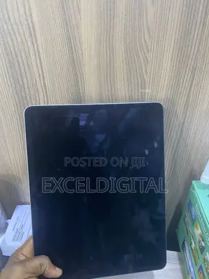 Apple iPad Pro 12.9 (2018) 256 GB Gray
