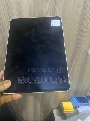 Apple iPad Pro 12.9 (2018) 256 GB Gray