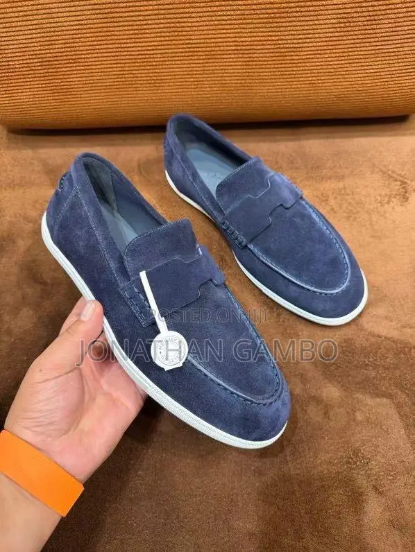 Premium Sneaker