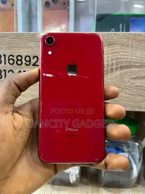Apple iPhone XR 64 GB Red