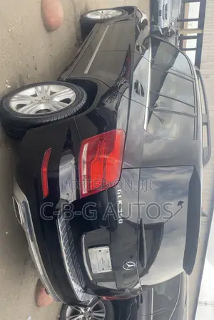 Mercedes-Benz GLK-Class Base GLK 350 4dr AWD 4MATIC (3.5L 6cyl 7A) 2015