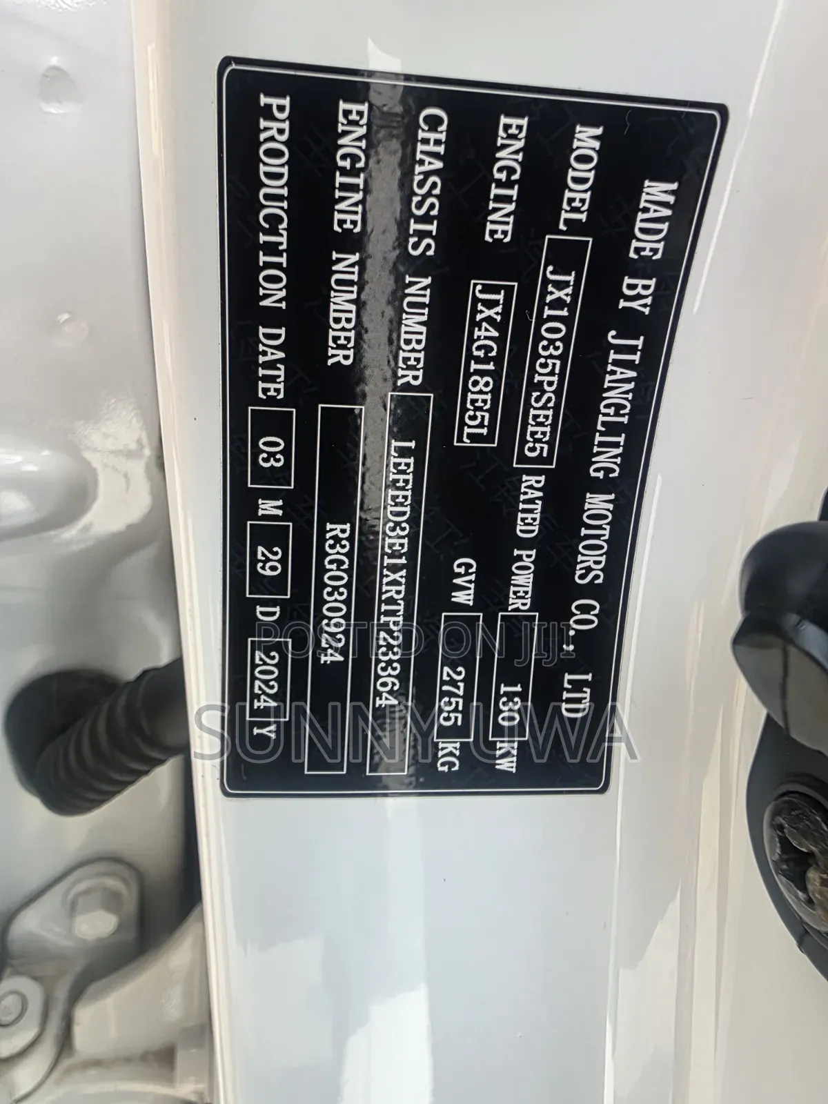 JMC Vigus 2024 White