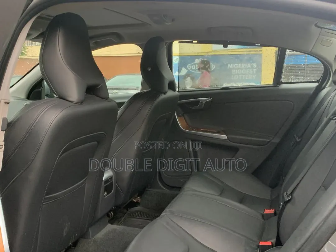 Volvo XC60 2016 Gray