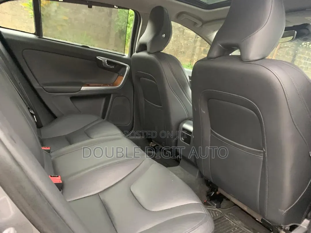 Volvo XC60 2016 Gray