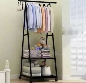 Triangle Cloth Rack (Black)