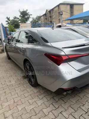 Toyota Avalon 2019 Silver