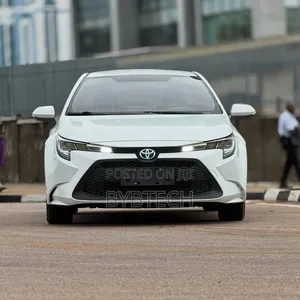 Toyota Corolla 2022 White