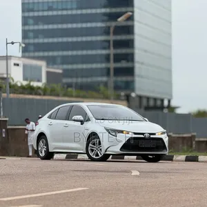 Toyota Corolla 2022 White
