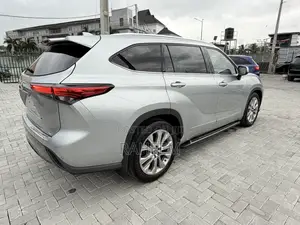 Toyota Highlander Limited AWD 2020 Silver