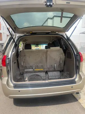 Toyota Sienna 2005 Gold