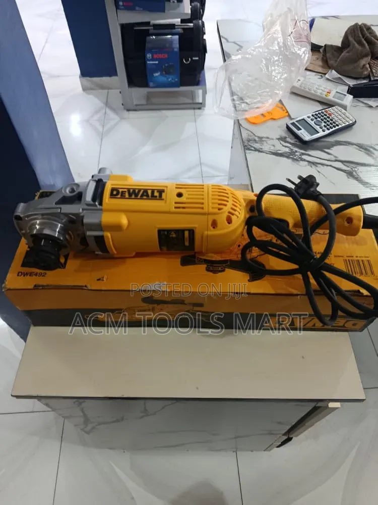 Dewalt Dwe492 9" Angle Grinder 2200w