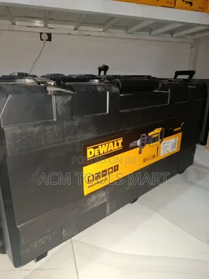 Dewalt Hm1317c Heavy Duty Demolition Breaker 1500w