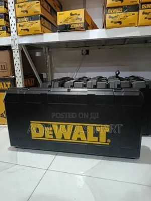 Dewalt Hm1317c Heavy Duty Demolition Breaker 1500w