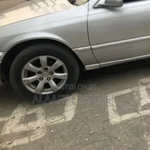 Toyota Camry Automatic 1999 Silver