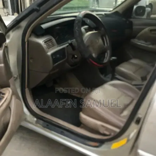 Toyota Camry Automatic 1999 Silver