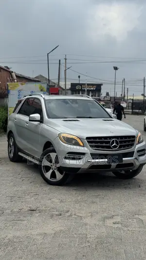 Mercedes-Benz M Class ML350 4MATIC 4dr SUV AWD (3.5L 6cyl 7A) 2015