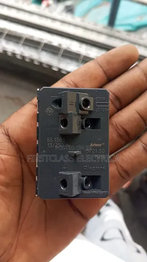 13a Legrand Switch Socket