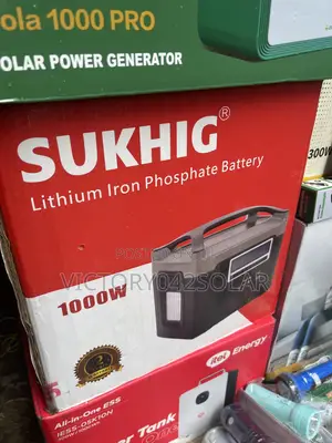 Solar Generator 1000w Available Dm