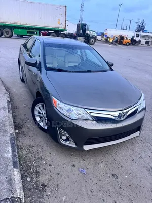 Toyota Camry 2014 Gray