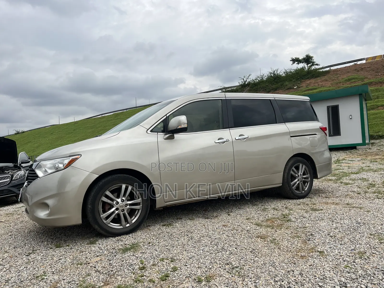 Nissan Quest S 2012 Gold