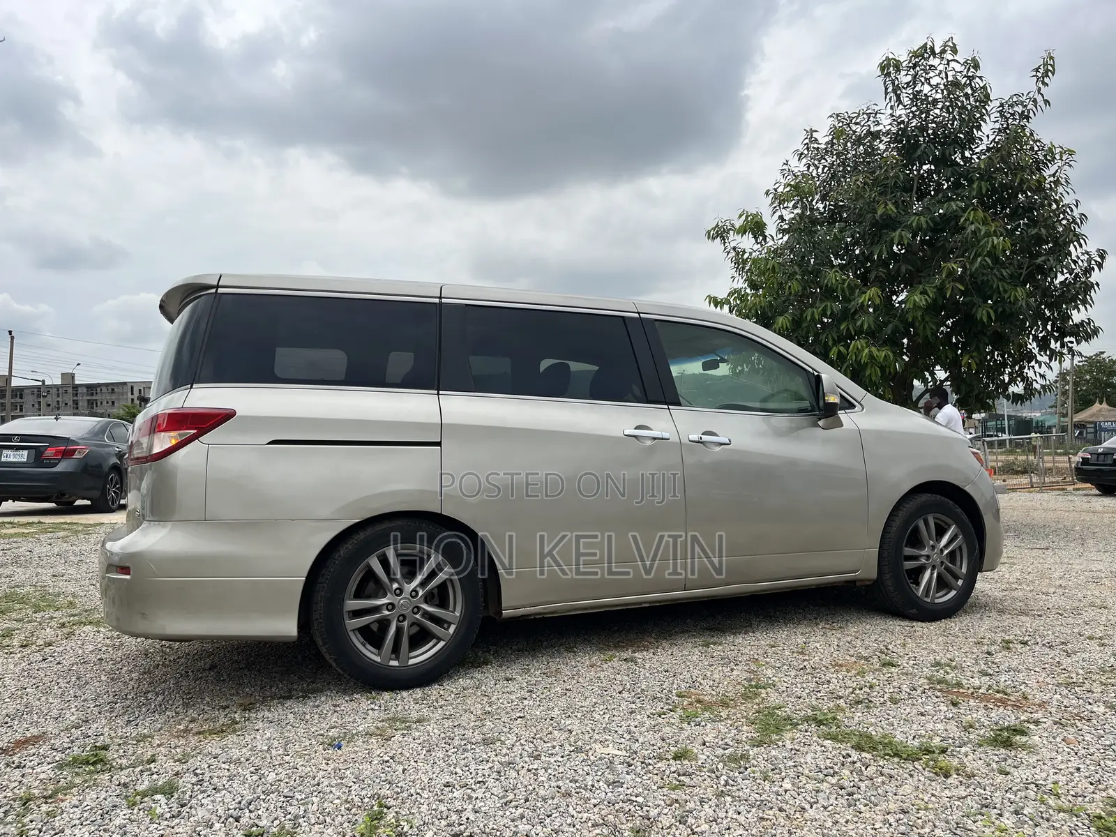 Nissan Quest S 2012 Gold