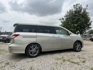 Nissan Quest S 2012 Gold