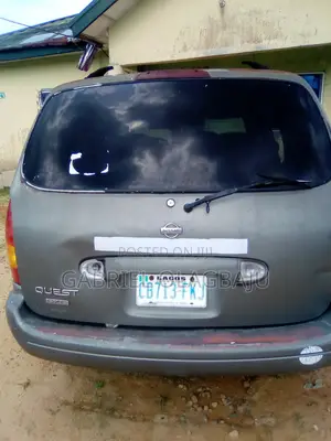 Nissan Quest 2004 Gray