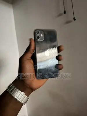 Apple iPhone 11 64 GB Black
