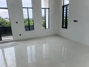 4bdrm Duplex in Walton Estate, Lekki Expressway for sale