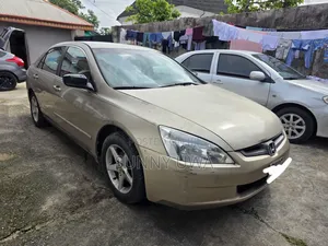 Honda Accord 2003 Gold