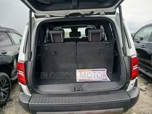Toyota Land Cruiser 2024 White